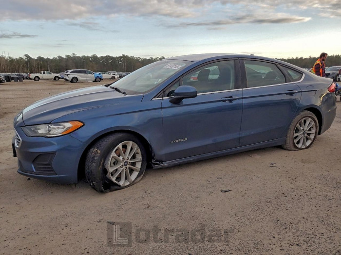 Ford Fusion 2019 VIN 3FA6P0LU3KR211450