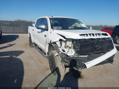 Toyota Tundra 2018 5TFAW5F15JX713808