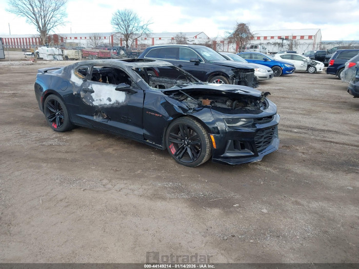 Chevrolet Camaro 2018 VIN 1G1FH1R78J0175230