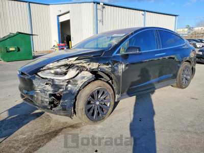 Tesla Model x 2019 5YJXCBE25KF151478