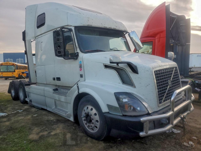 Volvo  2017 VIN 4V4NC9EH2HN972752