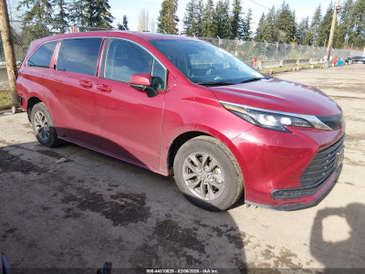 Toyota Sienna 2024 5TDBSKFC6RS134974