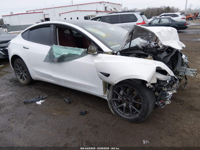 Tesla Model 3 2021 5YJ3E1EA2MF087848