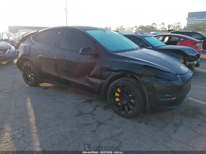 Tesla Model y 2021 VIN 5YJYGDED4MF123194
