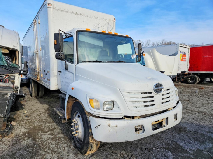   2005 VIN JHBNV8JT951S10040
