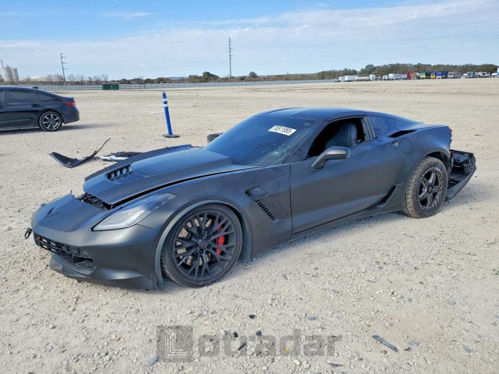 Chevrolet Corvette 2015 VIN 1G1YU2D61F5609538