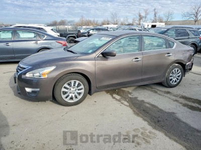 Nissan Altima 2015 1N4AL3AP5FN860132