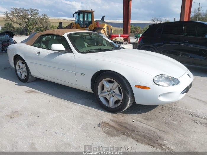 Jaguar Xk 1999 VIN SAJGX2045XC035636