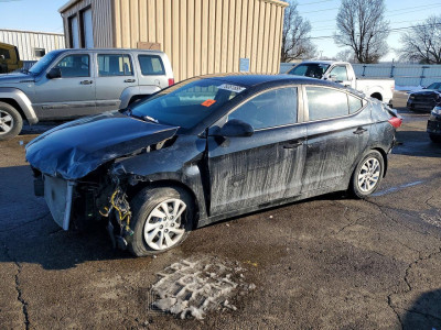 Hyundai Elantra 2017 KMHD74LF5HU355038