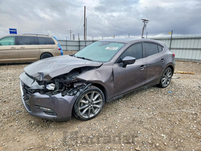 Mazda 3 2018 VIN 3MZBN1L39JM215331