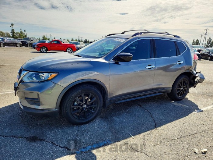 Nissan Rogue 2017 VIN 5N1AT2MT3HC808683