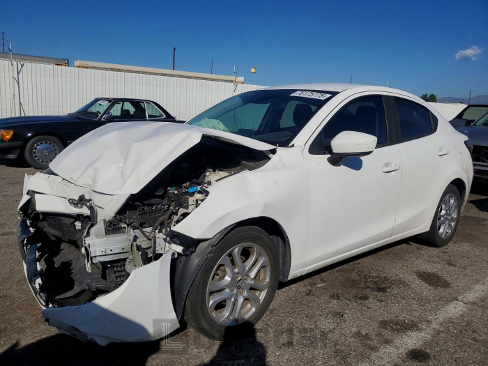 Toyota Yaris 2017 VIN 3MYDLBYV7HY177796