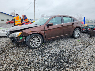 Chrysler 200 2013 1C3CCBAB6DN670715