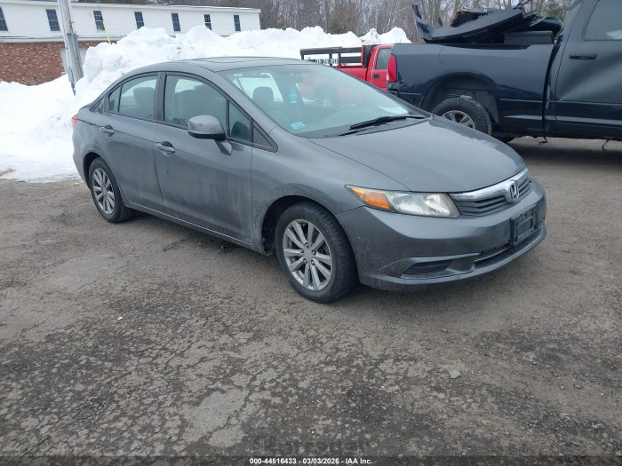 Honda Civic 2012 VIN 2HGFB2F94CH545268