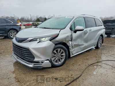 Toyota Sienna 2021 5TDYRKEC0MS058359