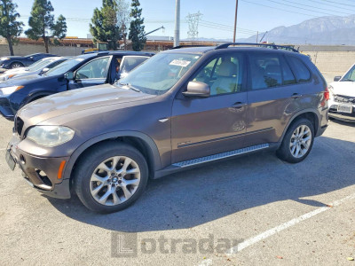 BMW X5 2012 5UXZV4C5XCL989014