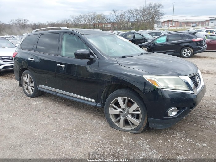 Nissan Pathfinder 2013 VIN 5N1AR2MN7DC659916