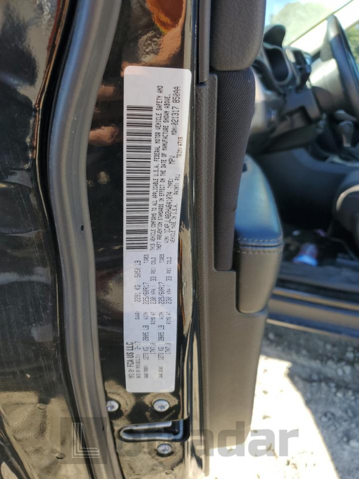 Jeep Grand cher 2017 VIN 1C4PJLAB2HW641074