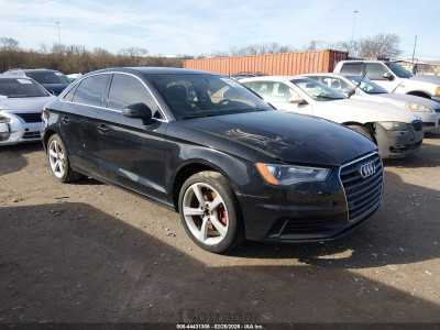 Audi A3 2015 WAUACGFF9F1083444