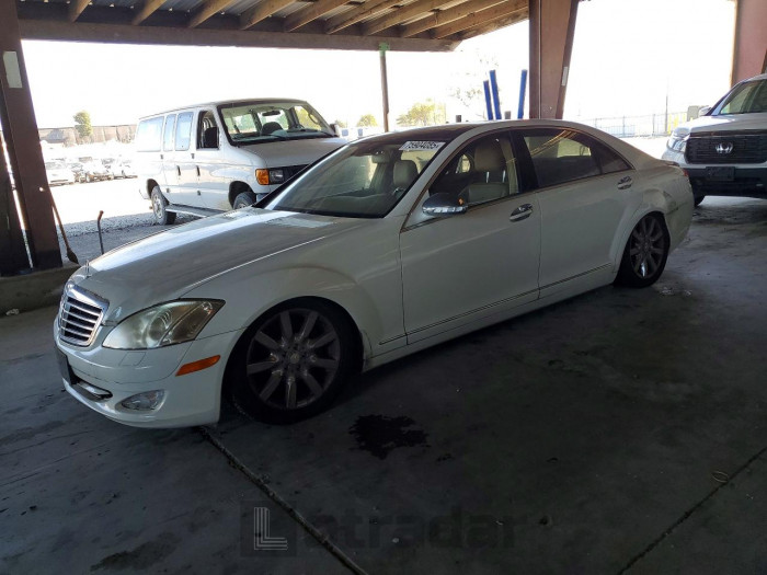 Mercedes-benz  2008 VIN WDDNG86X38A165105