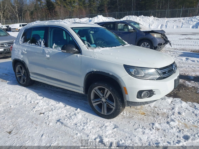 Volkswagen Tiguan 2017 VIN WVGUV7AXXHW512599