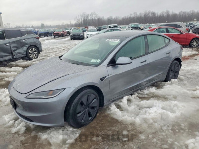 Tesla Model 3 2025 5YJ3E1EB0SF974872