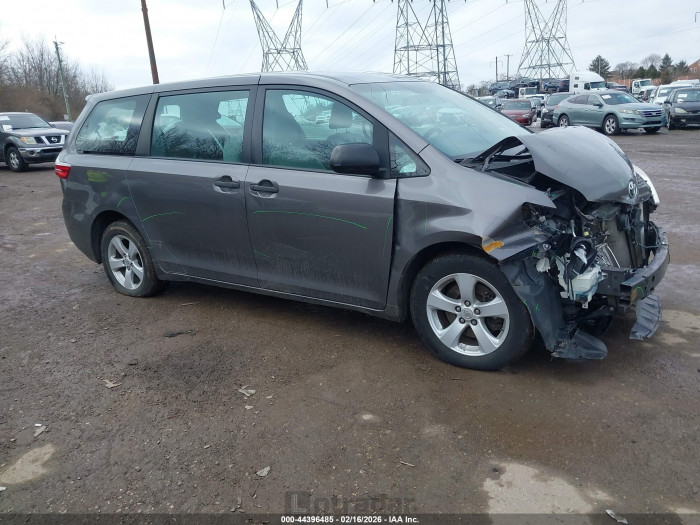 Toyota Sienna 2017 VIN 5TDZZ3DC1HS783132