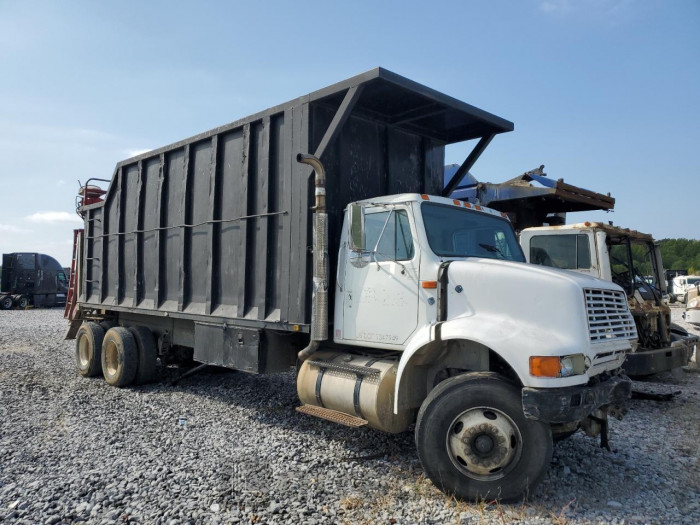 International   1998 VIN 1HTHCAHR9WH520083