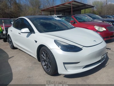 Tesla Model 3 2021 5YJ3E1EA3MF976299