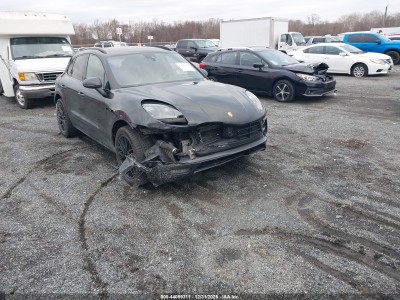 Porsche Macan 2018 WP1AG2A52JLB61504