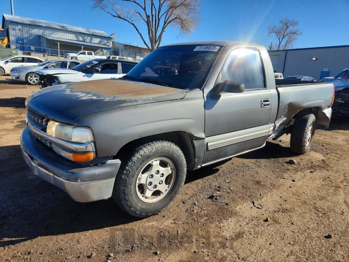 Chevrolet Silverado 2001 VIN 1GCEC14W31Z302199