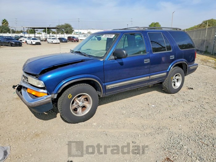 Chevrolet Blazer 1999 VIN 1GNCS13W3X2140451