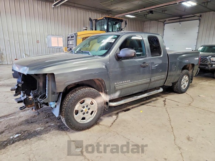 Chevrolet Silverado 2011 VIN 1GCRKSE36BZ120108