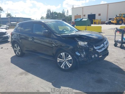 Mitsubishi Outlander 2024 JA4ARUAU7RU010446