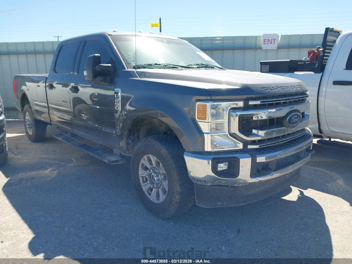 Ford  2022 VIN 1FT8W2BT9NEE67657