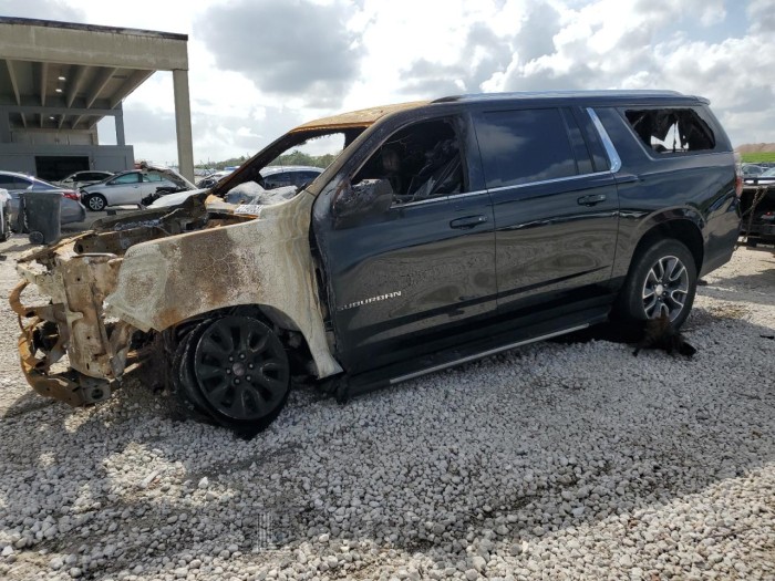 CHEVROLET SUBURBAN 2023 VIN 1GNSCCKD3PR530140