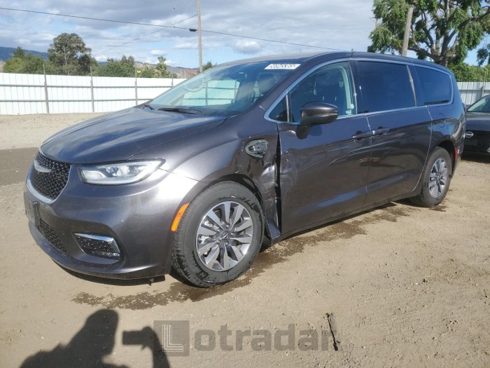 CHRYSLER PACIFICA 2023 VIN 2C4RC1L79PR608659