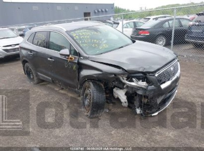 LINCOLN MKC 2019 VIN 5LMCJ3D96KUL21422
