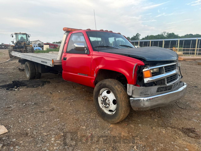 CHEVROLET GMT 1993 VIN 1GBKC34F0PJ107929