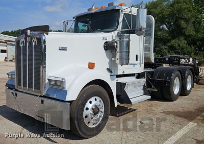KENWORTH W9 Series 2007 1XKWD40X67R172305