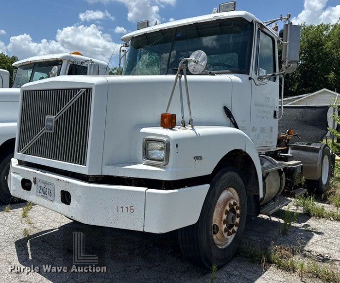 VOLVO WG 1996 VIN 4V4JBAPF3TN851784