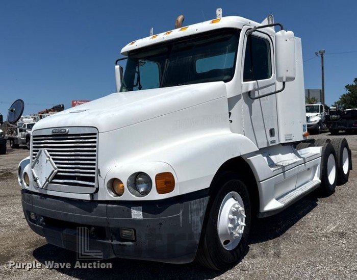 FREIGHTLINER Century Class 2002 VIN 1FUJBBA802PJ88228