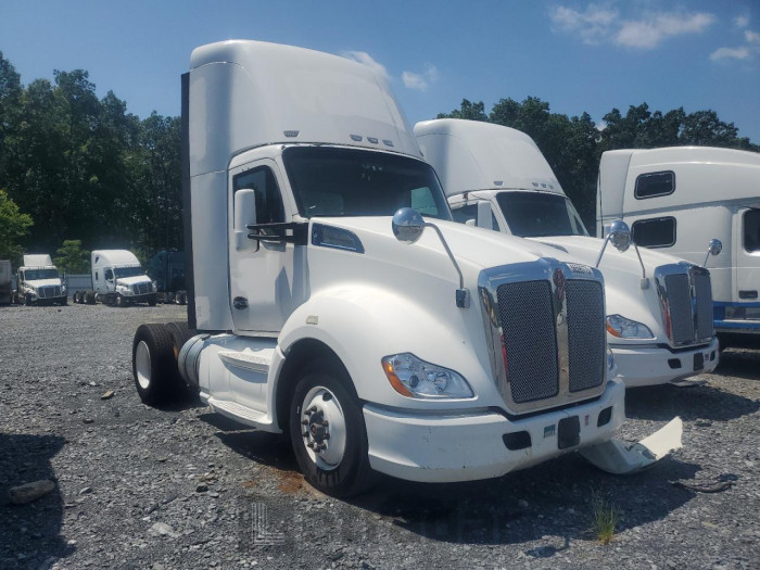 KENWORTH All Models 2014 VIN 1XKYA48X5EJ403017