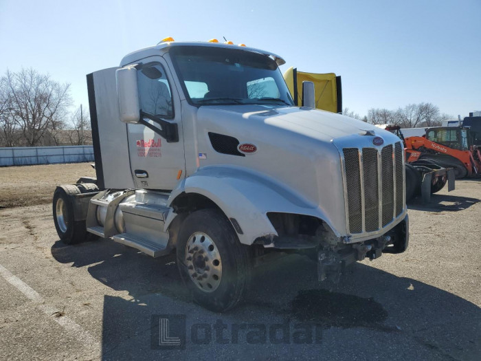 PETERBILT ALL MODELS 2021 VIN 1XPBAP8X1MD741562