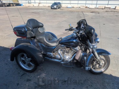 HARLEY-DAVIDSON FL 2012 1HD1MAM18CB852315