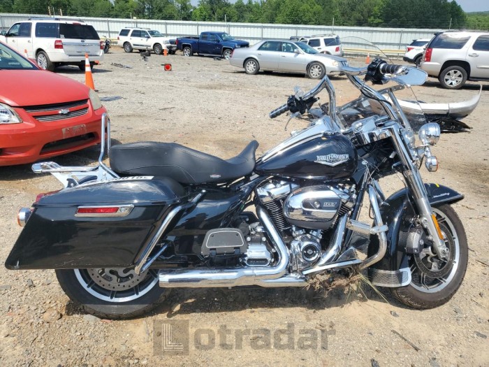 HARLEY-DAVIDSON FL 2018 VIN 1HD1FBC17JB675710