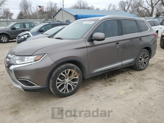 MITSUBISHI OUTLANDER 2018 VIN JA4AD3A35JZ056252