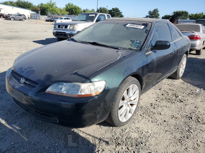 HONDA ACCORD 2000 VIN 1HGCG2252YA025793