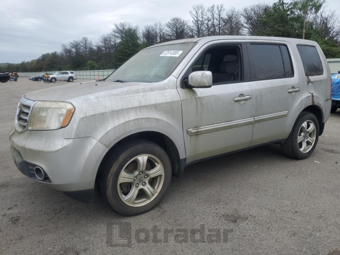 HONDA PILOT 2015 VIN 5FNYF3H57FB028018