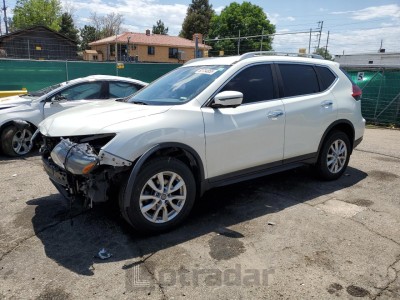 NISSAN ROGUE 2018 5N1AT2MV6JC843404